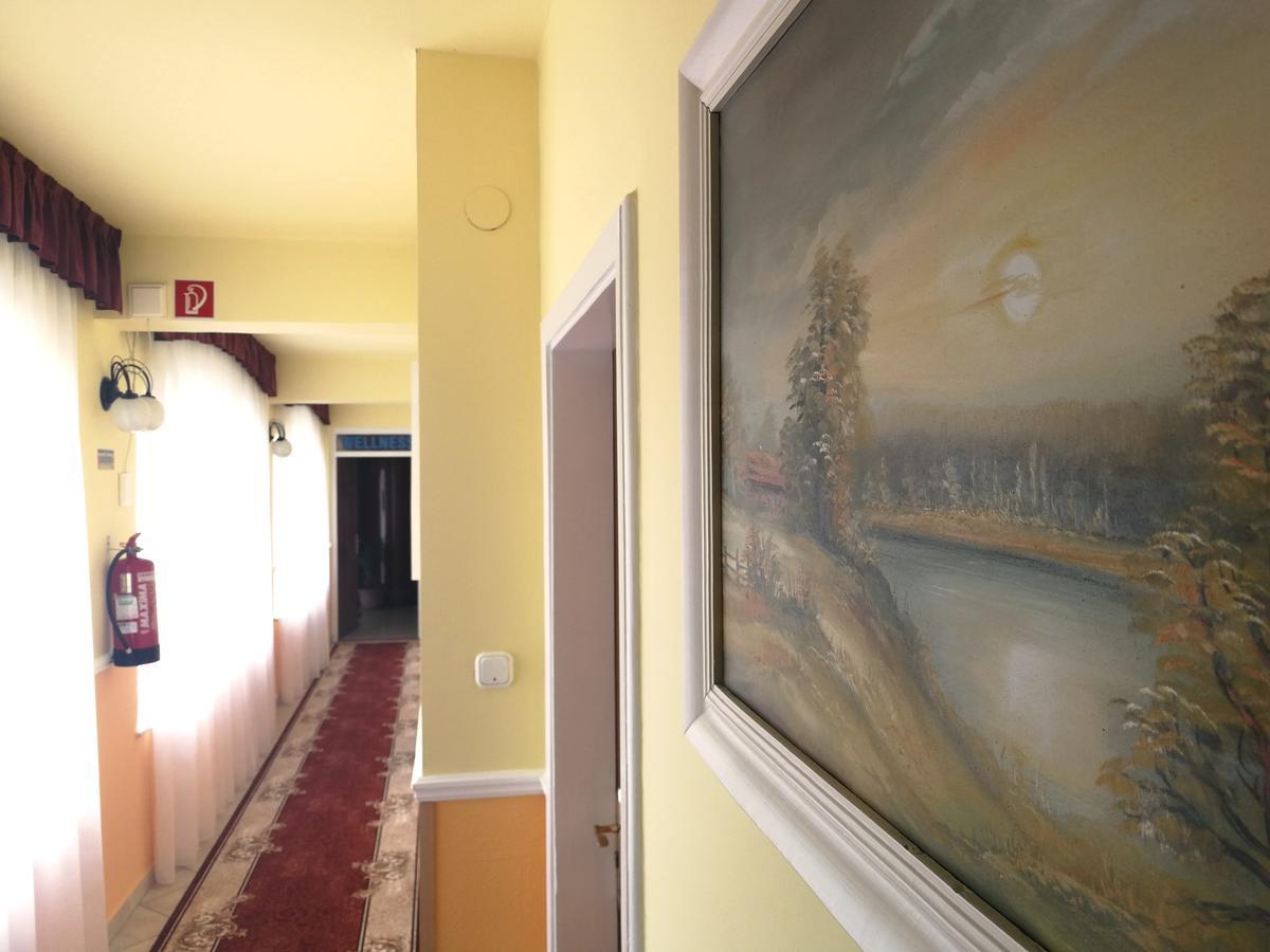 Hotel Korona Hajdúszoboszló Exterior foto